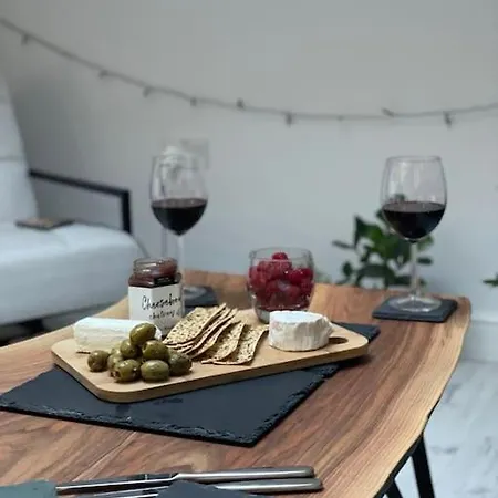 Lakes Loft Apartment